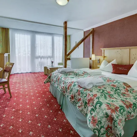 Voetter's In Am Kitzsteinhorn - Skibus Direkt カプルーン