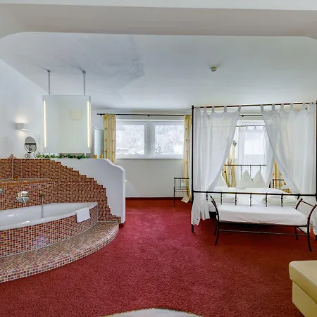 Hotel Voetter's In Am Kitzsteinhorn - Skibus Direkt 4*