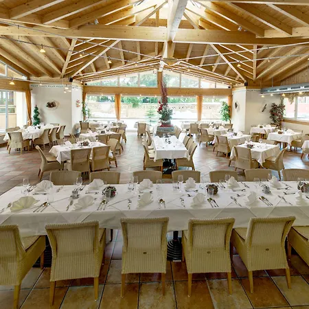 Voetter's In Am Kitzsteinhorn - Skibus Direkt カプルーン