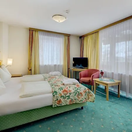 ホテル Voetter's In Am Kitzsteinhorn - Skibus Direkt カプルーン