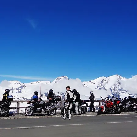 Voetter's In Am Kitzsteinhorn - Skibus Direkt ホテル