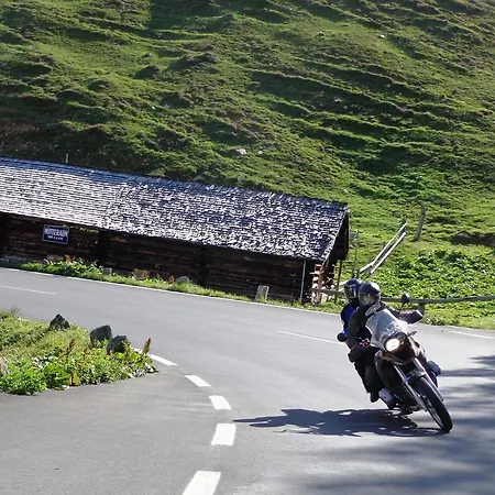 ホテル Voetter's In Am Kitzsteinhorn - Skibus Direkt